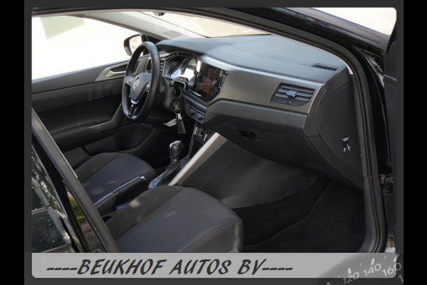 Volkswagen Polo 1.0 TSI Automaat Parkeersensor Navi Carplay