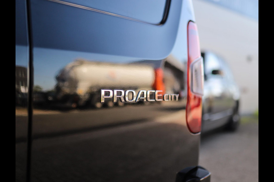 Toyota PROACE CITY 1.5 D-4D Innovator | Keyless | Camera | Leder | Dodehoekdetectie | ACC | Carplay