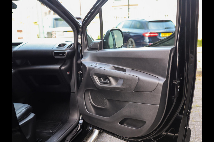 Toyota PROACE CITY 1.5 D-4D Innovator | Keyless | Camera | Leder | Dodehoekdetectie | ACC | Carplay