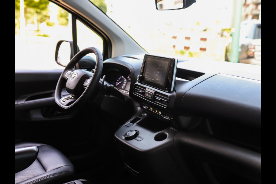 Toyota PROACE CITY 1.5 D-4D Innovator | Keyless | Camera | Leder | Dodehoekdetectie | ACC | Carplay
