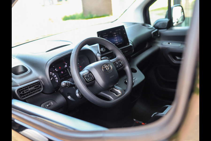 Toyota PROACE CITY 1.5 D-4D Innovator | Keyless | Camera | Leder | Dodehoekdetectie | ACC | Carplay