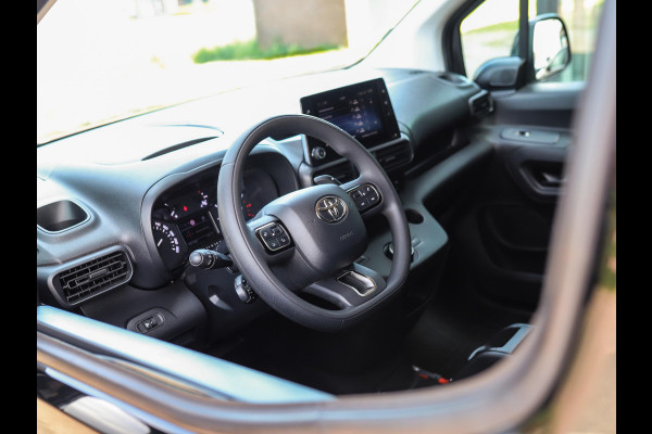 Toyota PROACE CITY 1.5 D-4D Innovator | Keyless | Camera | Leder | Dodehoekdetectie | ACC | Carplay