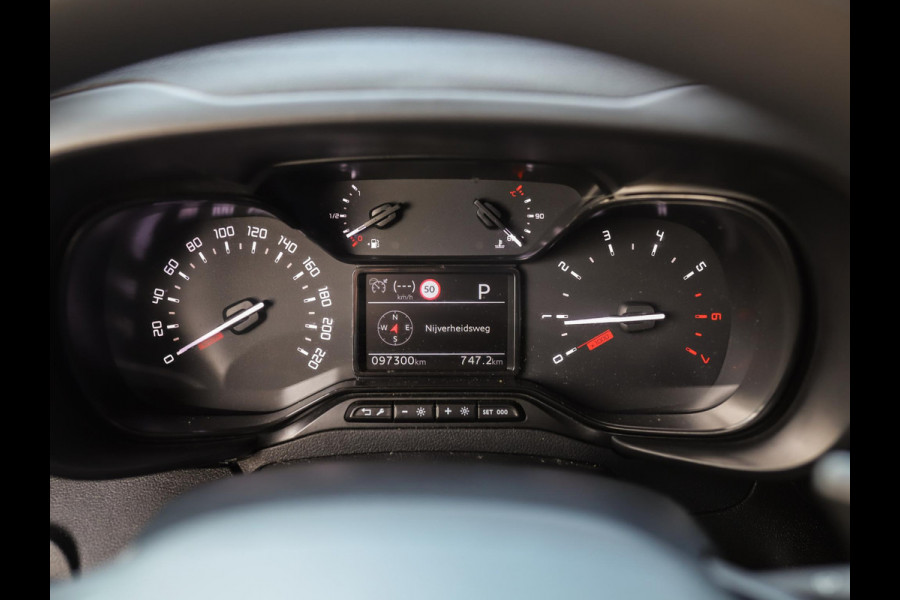 Toyota PROACE CITY 1.5 D-4D Innovator | Keyless | Camera | Leder | Dodehoekdetectie | ACC | Carplay