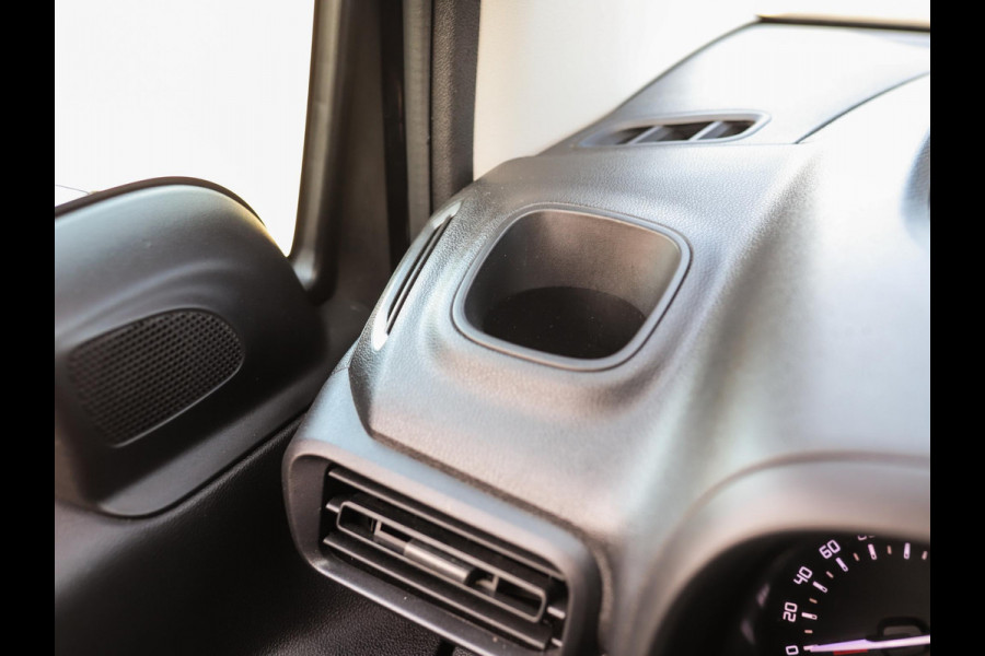 Toyota PROACE CITY 1.5 D-4D Innovator | Keyless | Camera | Leder | Dodehoekdetectie | ACC | Carplay
