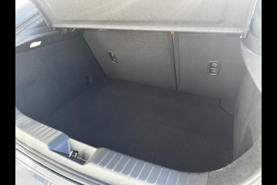 Mazda 3 2.0 e-SkyActiv-G M Hybrid 150 Nagisa | 6 JAAR FABRIEKSGARANTIE | NIEUW TE REGRISTREREN |
