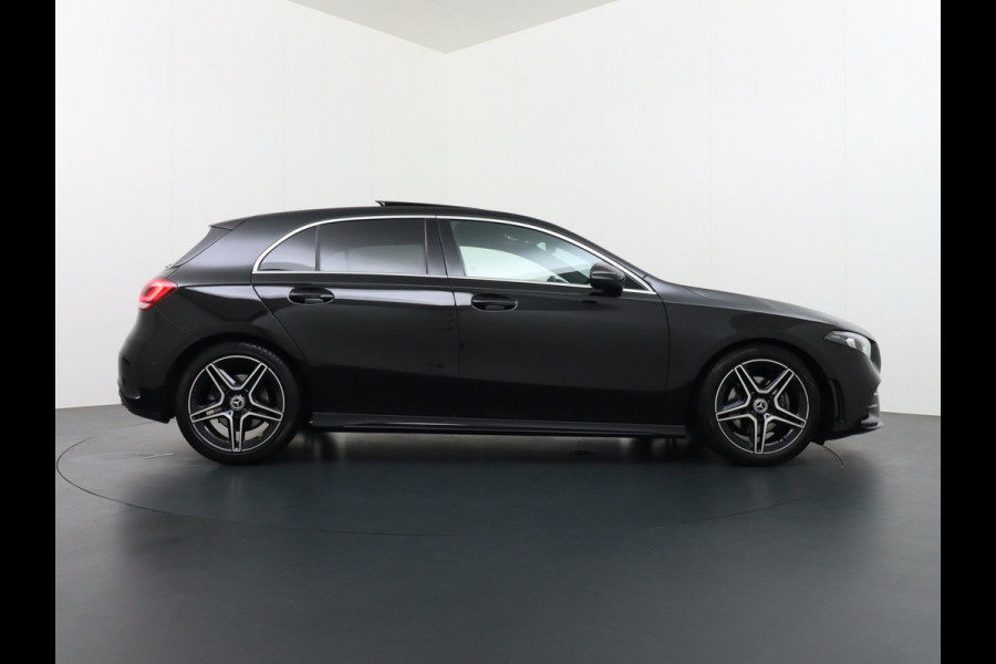 Mercedes-Benz A-Klasse 200 Business Solution AMG PANO | AMBILIGHT | CAMERA | RIJKLAAR INCL. 12 MND. BOVAGGARANTIE