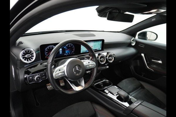 Mercedes-Benz A-Klasse 200 Business Solution AMG PANO | AMBILIGHT | CAMERA | RIJKLAAR INCL. 12 MND. BOVAGGARANTIE