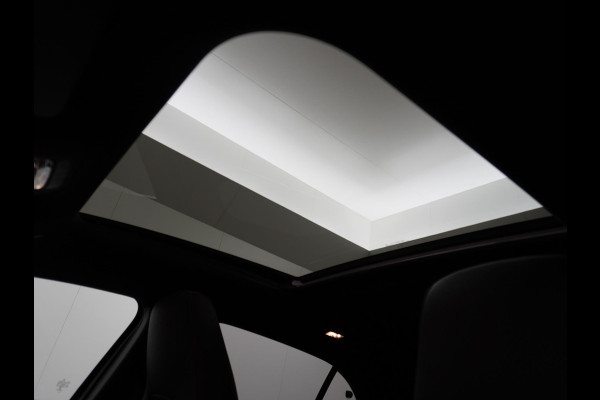 Mercedes-Benz A-Klasse 200 Business Solution AMG PANO | AMBILIGHT | CAMERA | RIJKLAAR INCL. 12 MND. BOVAGGARANTIE