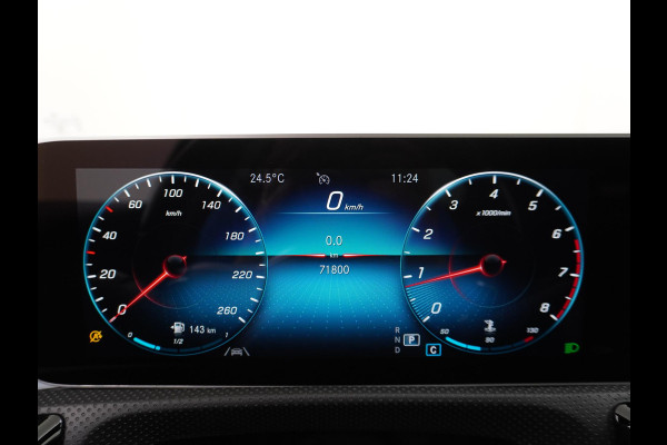 Mercedes-Benz A-Klasse 200 Business Solution AMG PANO | AMBILIGHT | CAMERA | RIJKLAAR INCL. 12 MND. BOVAGGARANTIE