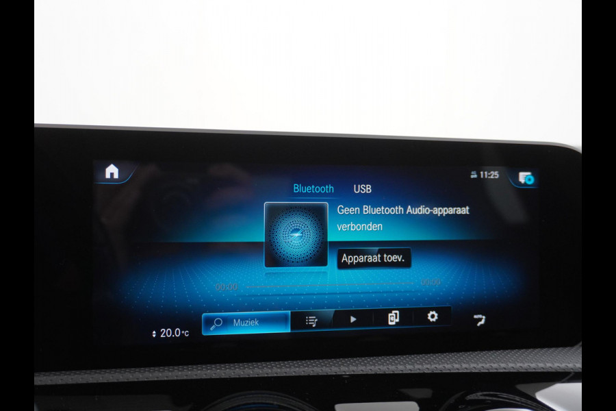 Mercedes-Benz A-Klasse 200 Business Solution AMG PANO | AMBILIGHT | CAMERA | RIJKLAAR INCL. 12 MND. BOVAGGARANTIE
