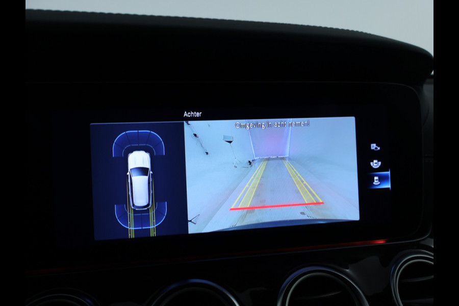 Mercedes-Benz E-Klasse Estate 300 e AMG Plug-In Hybride | AMG Line | Night Pakket | Schuif-Kanteldak | Rij-assistentiepakket Plus | Spiegel Pakket | Inclusief 24 maanden MB Certified garantie voor Europa.