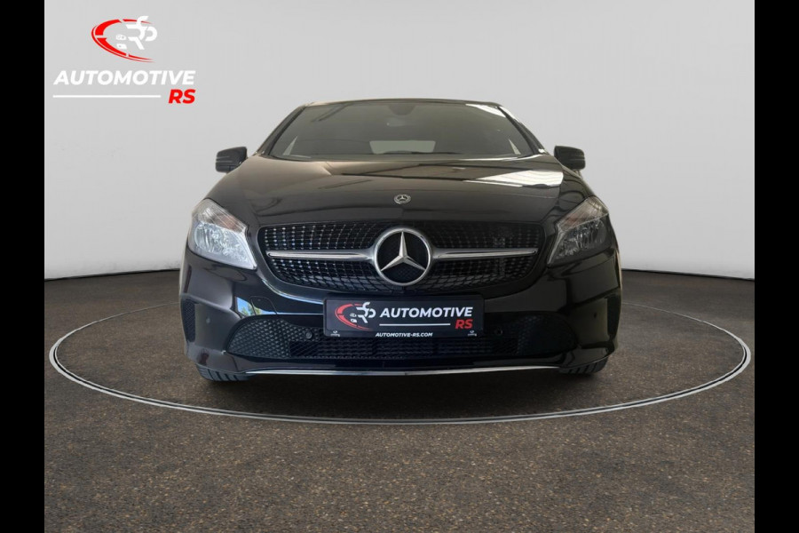 Mercedes-Benz A-Klasse 180 AMG Business Solution | Navi | Camera | PDC | Cruise Control | 17” Velgen