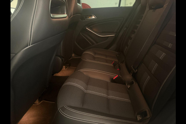 Mercedes-Benz A-Klasse 180 AMG Business Solution | Navi | Camera | PDC | Cruise Control | 17” Velgen