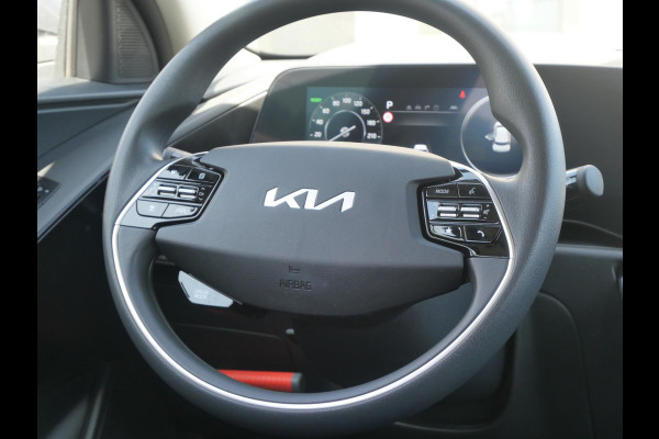 Kia Niro EV Light Edition 64.8 kWh | Navigatie | Achteruitrijcamera | Airco | Cruise control Adaptief |