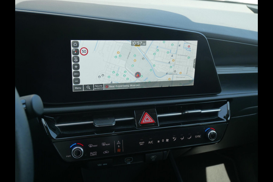 Kia Niro EV Light Edition 64.8 kWh | Navigatie | Achteruitrijcamera | Airco | Cruise control Adaptief |