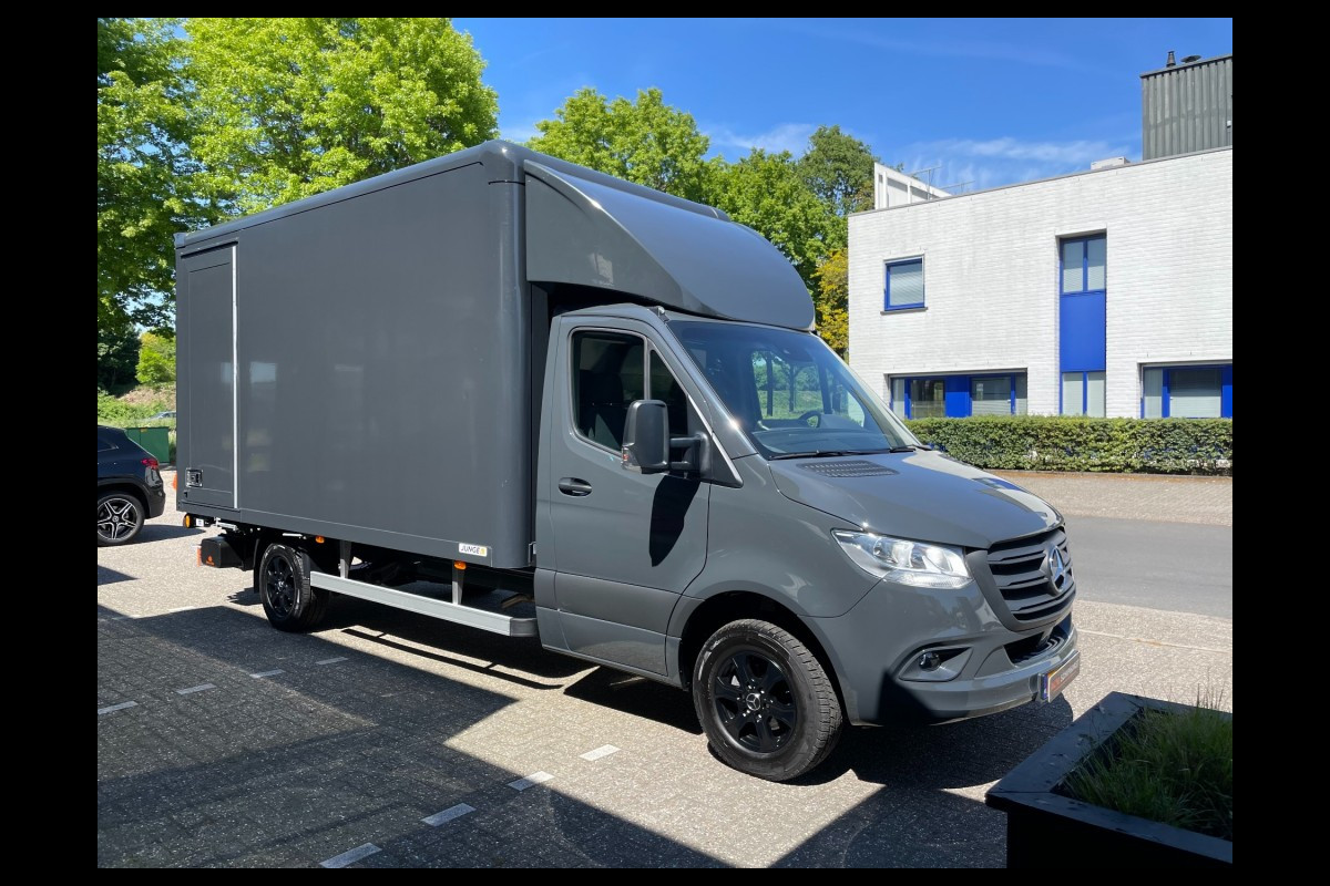 Mercedes-Benz Sprinter 317 cdi meubelbak laadklep m-bux camera LMVelgen BPM vrij Mercedes-Benz Sprinter 317 cdi meubelbak laadklep m-bux camera LMVelgen BPM vrij