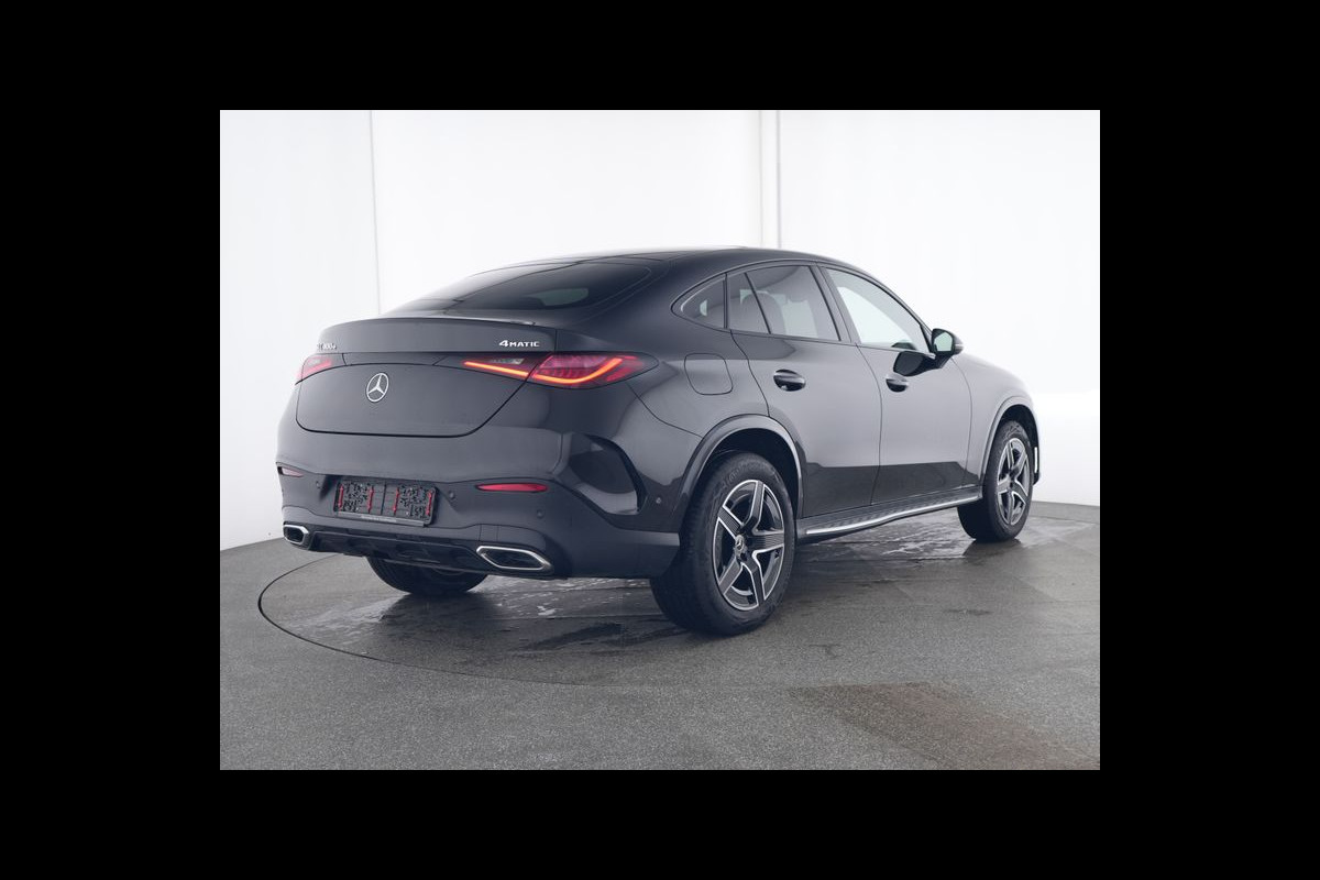 Mercedes-Benz GLC Coupé 300 e 4MATIC AMG Plug-In Hybride AMG line | Night Pakket | Trekhaak | Memory Voorstoelen | Stuur en Stoelverwarming. Inclusief 24 maanden MB Certified garantie voor Europa. Mercedes-Benz GLC Coupé 300 e 4MATIC AMG Plug-In Hybride AMG line | Night Pakket | Trekhaak | Memory Voorstoelen | Stuur en Stoelverwarming. Inclusief 24 maanden MB Certified garantie voor Europa.