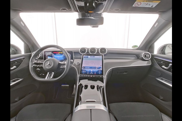 Mercedes-Benz GLC Coupé 300 e 4MATIC AMG Plug-In Hybride AMG line | Night Pakket | Trekhaak | Memory Voorstoelen | Stuur en Stoelverwarming. Inclusief 24 maanden MB Certified garantie voor Europa.