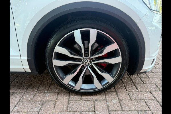 Volkswagen T-Roc 1.5 TSI R-Line | Pano | LED | ACC | Virtual