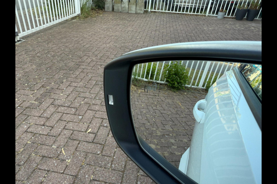 Volkswagen T-Roc 1.5 TSI R-Line | Pano | LED | ACC | Virtual