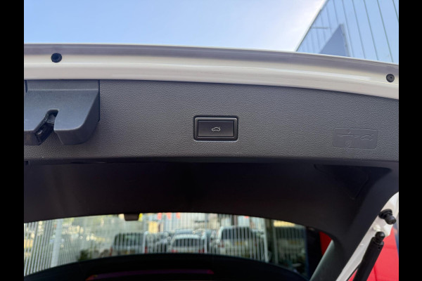 Volkswagen T-Roc 1.5 TSI R-Line | Pano | LED | ACC | Virtual