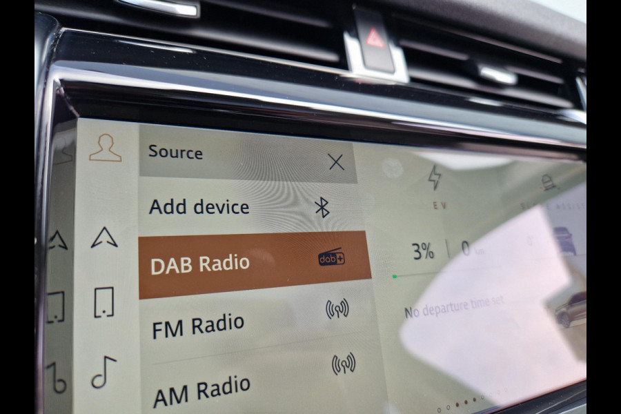 Land Rover Discovery Sport P300e 1.5 HSE | Meridian | Dodehoek | Stoelverwarming | Electrische stoelen | Memory | 360 Camera |