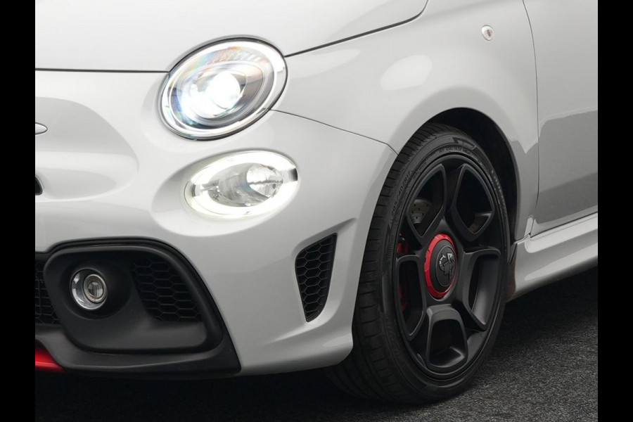 Abarth 595 Pista 165 pk Automaat Campovolo Grau | bi Xenon  | Monza Sportuitlaat |  Apple Carplay | Sportstoelen | G Force Indicator | 17"L.M | DAB | Parkpilot |