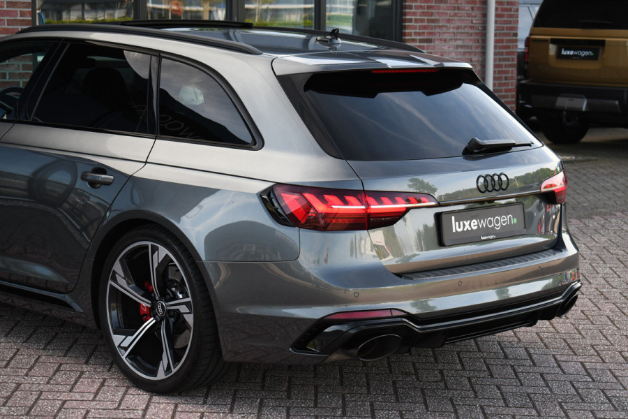Audi RS4 Avant 2.9 TFSI quattro Pano Optic-black Massage Sfeer Camera