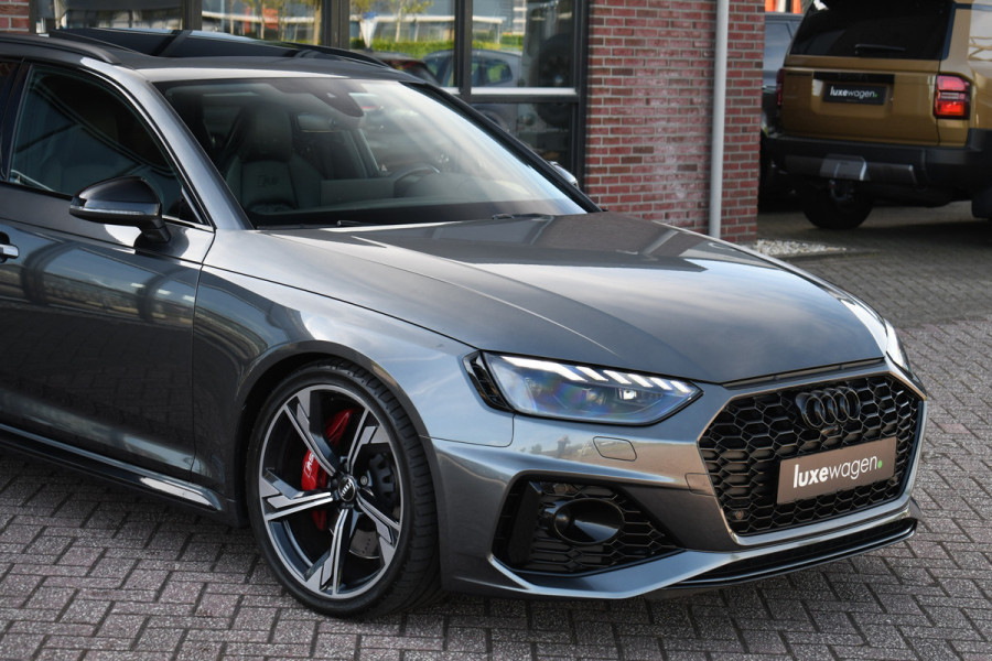 Audi RS4 Avant 2.9 TFSI quattro Pano Optic-black Massage Sfeer Camera