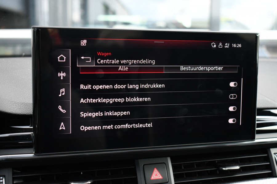 Audi RS4 Avant 2.9 TFSI quattro Pano Optic-black Massage Sfeer Camera
