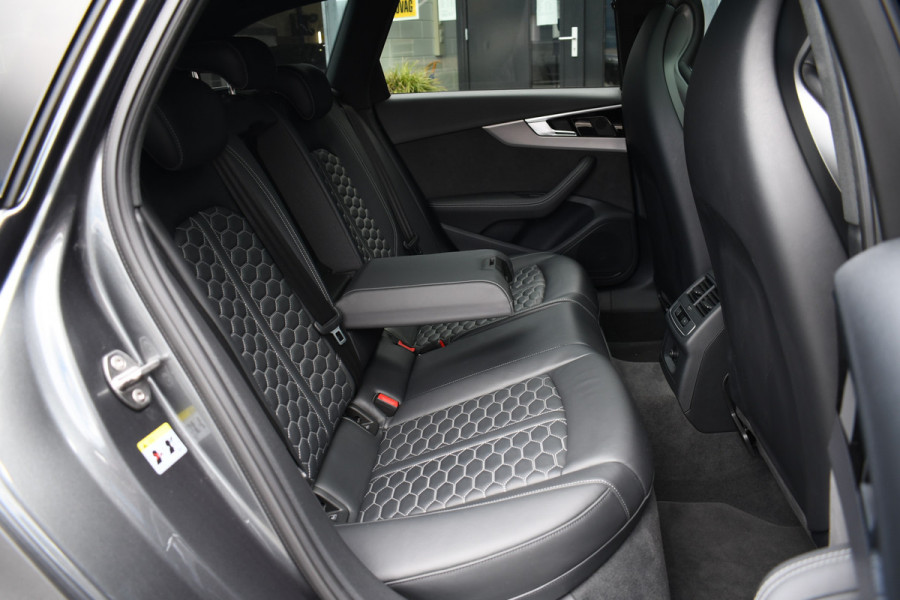 Audi RS4 Avant 2.9 TFSI quattro Pano Optic-black Massage Sfeer Camera