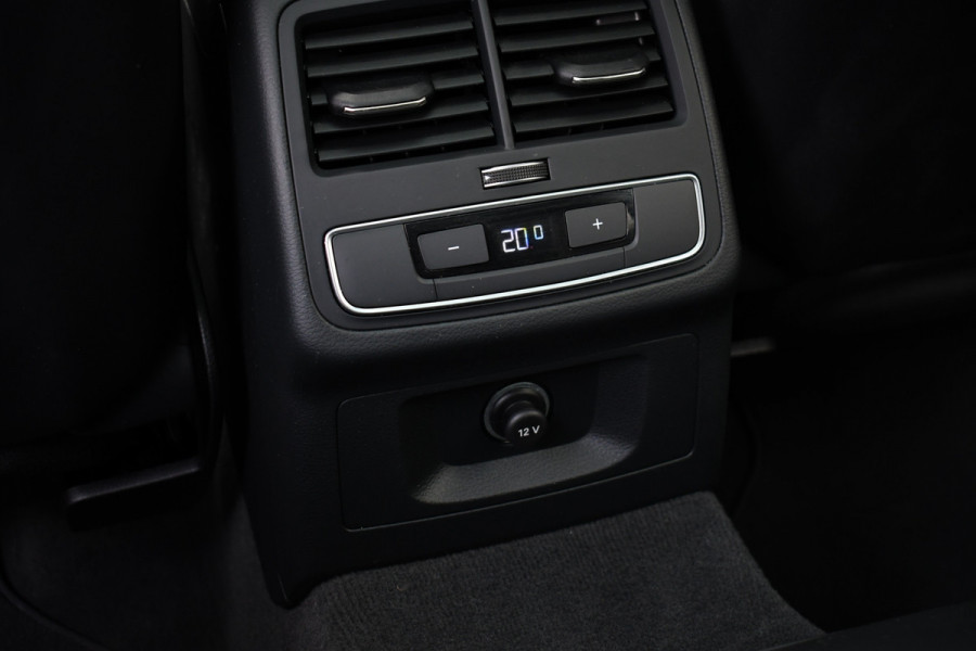 Audi RS4 Avant 2.9 TFSI quattro Pano Optic-black Massage Sfeer Camera