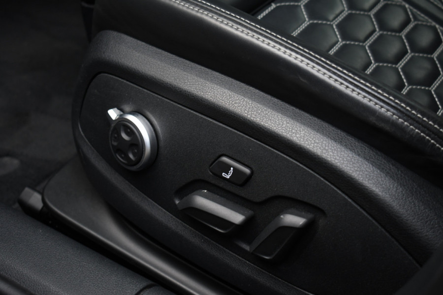 Audi RS4 Avant 2.9 TFSI quattro Pano Optic-black Massage Sfeer Camera