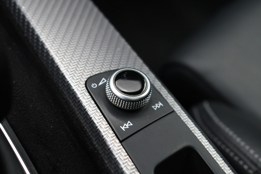 Audi RS4 Avant 2.9 TFSI quattro Pano Optic-black Massage Sfeer Camera