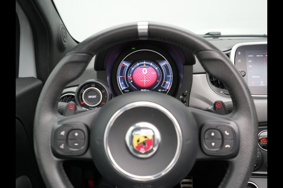 Abarth 595 Pista 165 pk Automaat Campovolo Grau | bi Xenon  | Monza Sportuitlaat |  Apple Carplay | Sportstoelen | G Force Indicator | 17"L.M | DAB | Parkpilot |