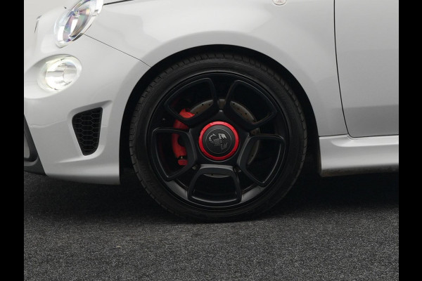 Abarth 595 Pista 165 pk Automaat Campovolo Grau | bi Xenon  | Monza Sportuitlaat |  Apple Carplay | Sportstoelen | G Force Indicator | 17"L.M | DAB | Parkpilot |