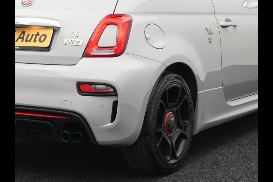 Abarth 595 Pista 165 pk Automaat Campovolo Grau | bi Xenon  | Monza Sportuitlaat |  Apple Carplay | Sportstoelen | G Force Indicator | 17"L.M | DAB | Parkpilot |