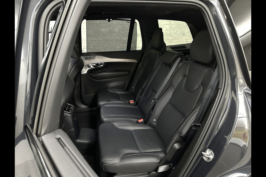 Volvo XC90 455pk T8 AWD R-Design Long Range | Ultimate Dark | Luchtvering | 360 Camera | Bowers & Wilkins | Panorama | Pilot-Assist | ACC | Stoel Massage & Ventilatie | Dubbel glas | Head-Up | Memory | Trekhaak | Sportstoelen | Keyless-Entry | Stuurwiel Verwarmd |