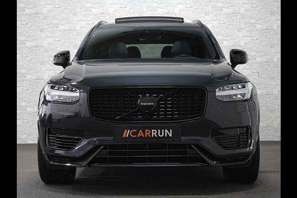 Volvo XC90 455pk T8 AWD R-Design Long Range | Ultimate Dark | Luchtvering | 360 Camera | Bowers & Wilkins | Panorama | Pilot-Assist | ACC | Stoel Massage & Ventilatie | Dubbel glas | Head-Up | Memory | Trekhaak | Sportstoelen | Keyless-Entry | Stuurwiel Verwarmd |