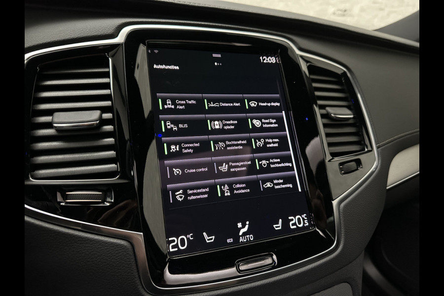 Volvo XC90 455pk T8 AWD R-Design Long Range | Ultimate Dark | Luchtvering | 360 Camera | Bowers & Wilkins | Panorama | Pilot-Assist | ACC | Stoel Massage & Ventilatie | Dubbel glas | Head-Up | Memory | Trekhaak | Sportstoelen | Keyless-Entry | Stuurwiel Verwarmd |