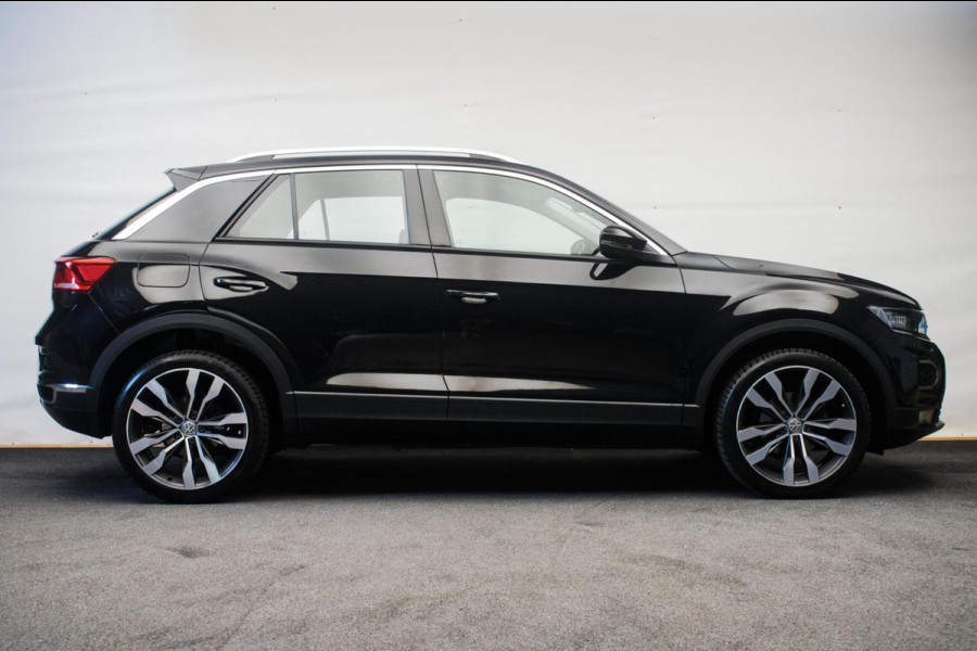 Volkswagen T-Roc 1.0 TSI Style Sport [ Virtual Full LED 19 Inch R Line Velgen Trekhaak Camera Carplay Adaptive Cruise Stoelverw ]