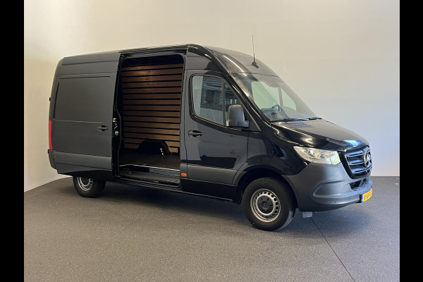 Mercedes-Benz Sprinter 315 L2H2 150pk Automaat Cruise control Navigatie 360 Camera Trekhaak