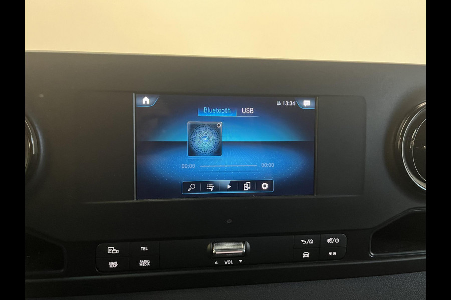 Mercedes-Benz Sprinter 315 L2H2 150pk Automaat Cruise control Navigatie 360 Camera Trekhaak