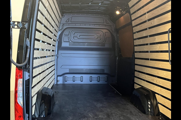 Mercedes-Benz Sprinter 315 L2H2 150pk Automaat Cruise control Navigatie 360 Camera Trekhaak