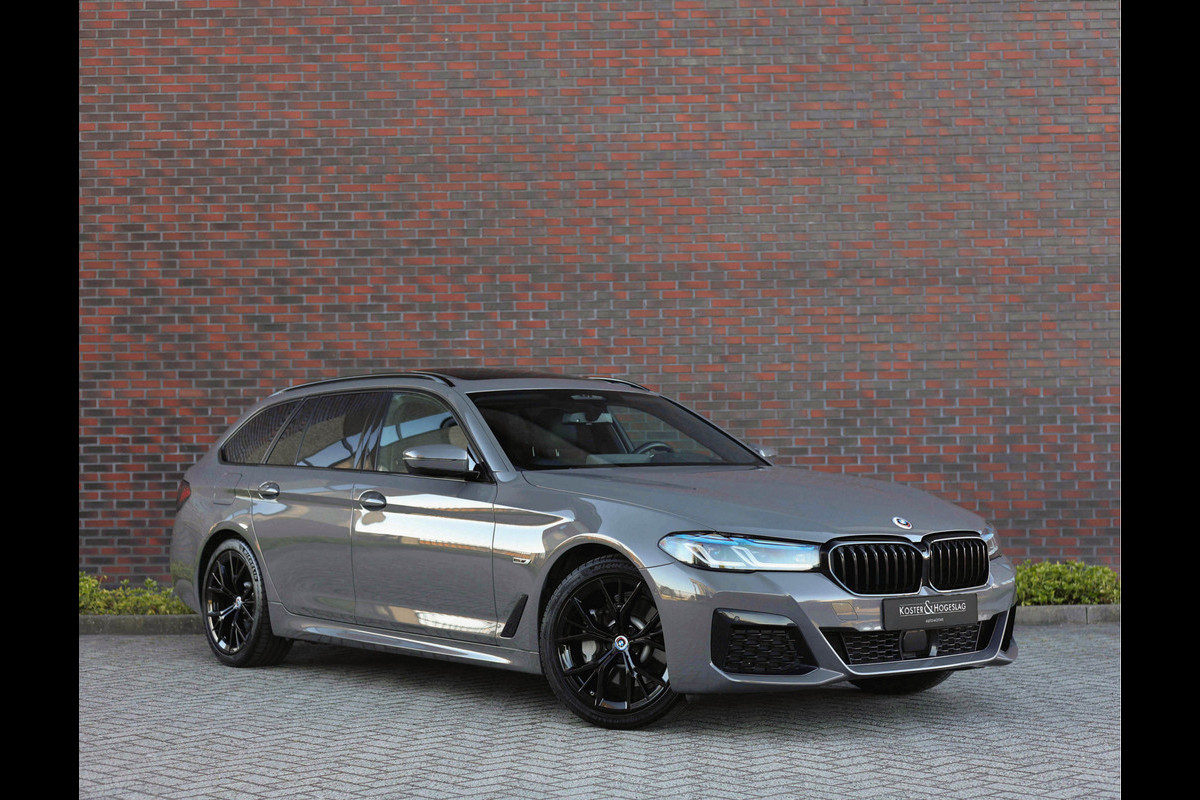 BMW 5 Serie Touring 530e xDrive *Pano*H/K*Laser*Trekhaak* BMW 5 Serie Touring 530e xDrive *Pano*H/K*Laser*Trekhaak*