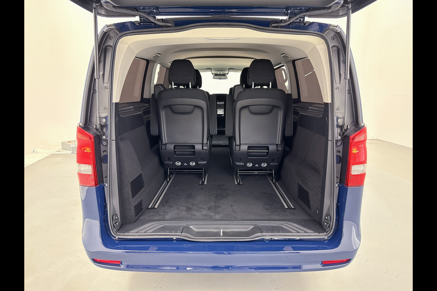 Mercedes-Benz Eqv 300 L3 90kWh Actieradius 350 km (WLTP) 6 Zitplaatsen / SCHERPE MEENEEMPRIJS VOLLEDIG NIEUW !! / MBUX, Climatecontrol, Cruisecontrol, Camera, 19 inch, Black pakket