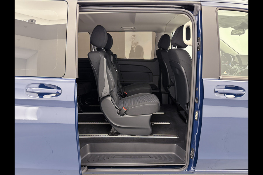 Mercedes-Benz Eqv 300 L3 90kWh Actieradius 350 km (WLTP) 6 Zitplaatsen / SCHERPE MEENEEMPRIJS VOLLEDIG NIEUW !! / MBUX, Climatecontrol, Cruisecontrol, Camera, 19 inch, Black pakket