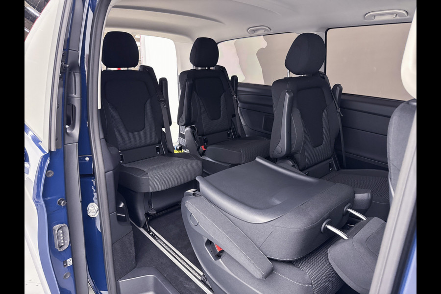 Mercedes-Benz Eqv 300 L3 90kWh Actieradius 350 km (WLTP) 6 Zitplaatsen / SCHERPE MEENEEMPRIJS VOLLEDIG NIEUW !! / MBUX, Climatecontrol, Cruisecontrol, Camera, 19 inch, Black pakket