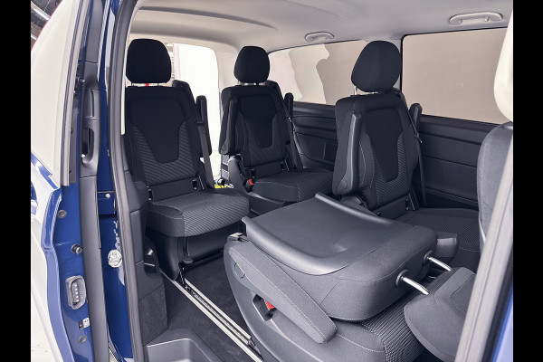 Mercedes-Benz Eqv 300 L3 90kWh Actieradius 350 km (WLTP) 6 Zitplaatsen / SCHERPE MEENEEMPRIJS VOLLEDIG NIEUW !! / MBUX, Climatecontrol, Cruisecontrol, Camera, 19 inch, Black pakket