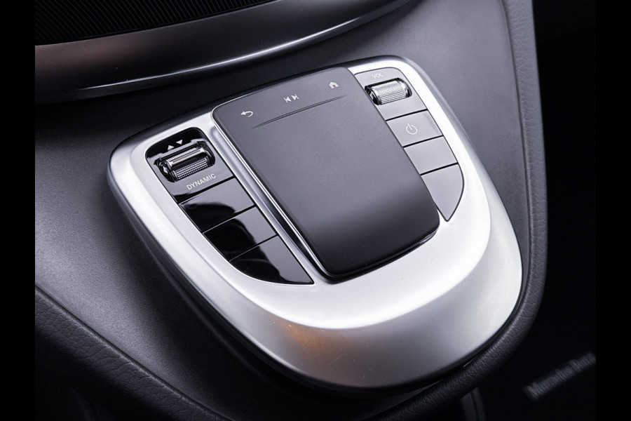 Mercedes-Benz Eqv 300 L3 90kWh Actieradius 350 km (WLTP) 6 Zitplaatsen / SCHERPE MEENEEMPRIJS VOLLEDIG NIEUW !! / MBUX, Climatecontrol, Cruisecontrol, Camera, 19 inch, Black pakket